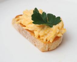 5 veidu tostē maizītes ar sieru 