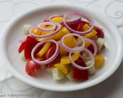 Греческий салат (χωριάτικη σαλάτα)