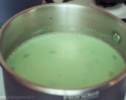 Zupa no zaļajiem zirnīšiem